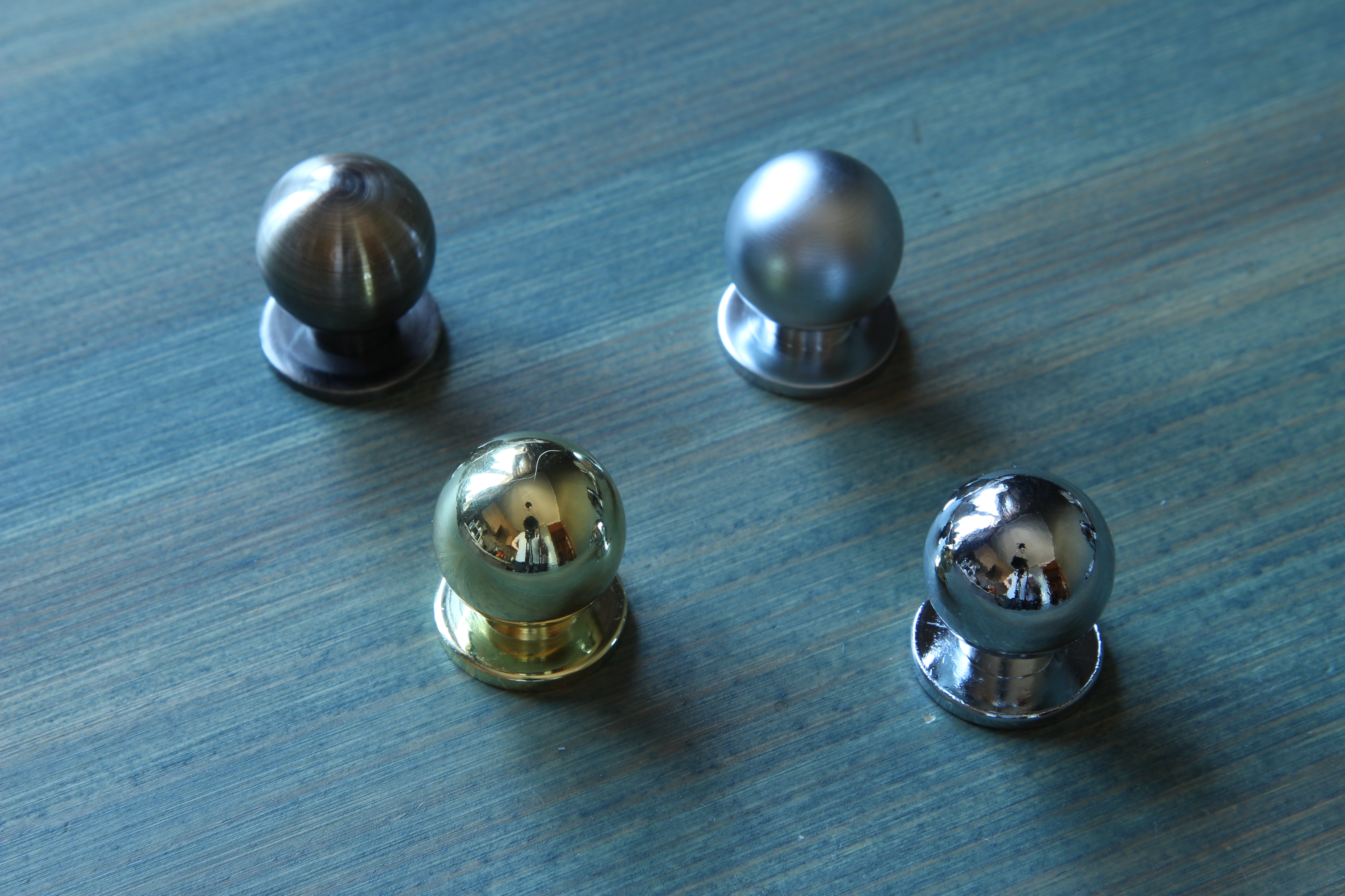 Ручка-кнопка мебельная Trodos "ZY-108" сплав ЦАМ, хром