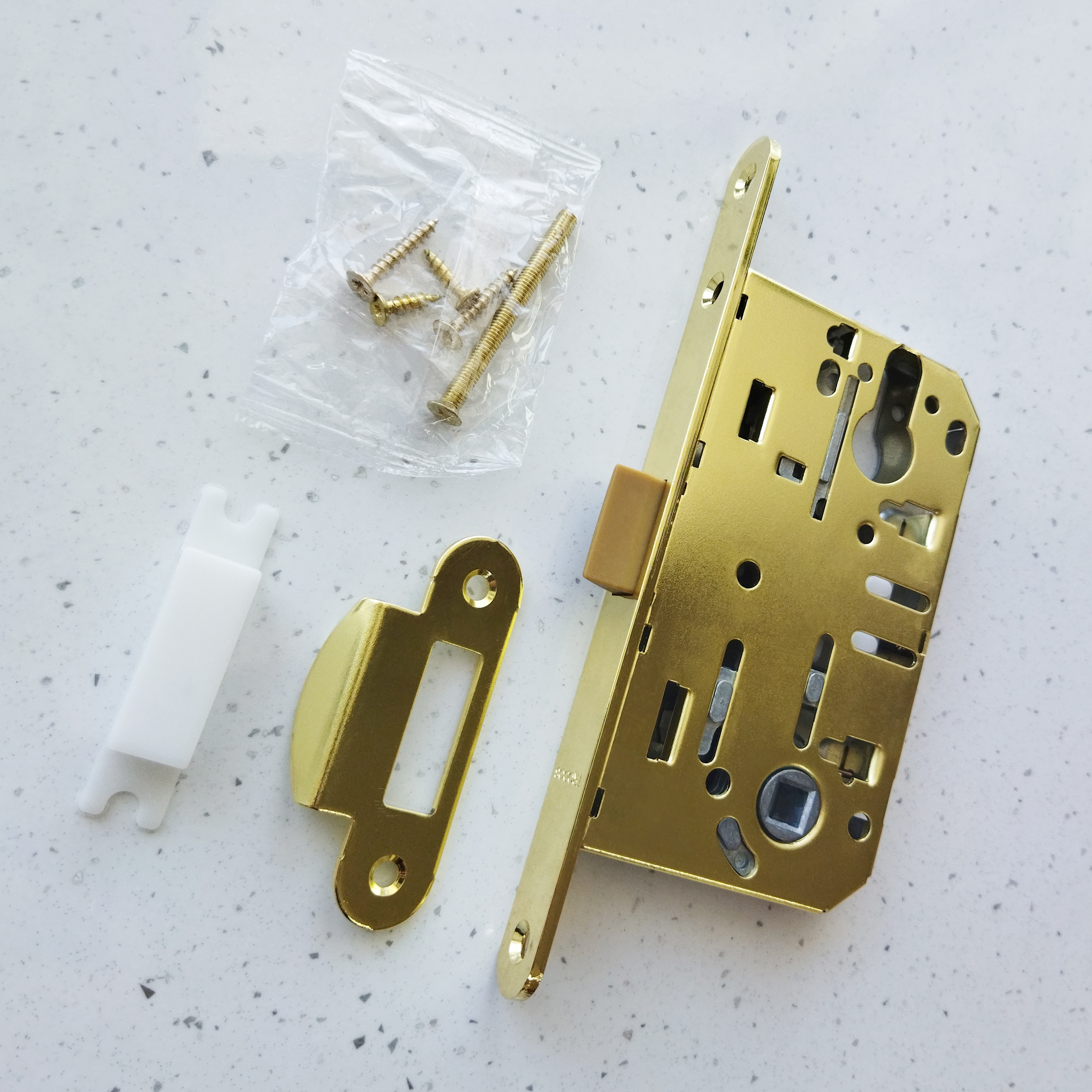 Защелка врезная Trodos SD600ET с фиксацией под цилиндр с овал. планкой, пластик, золото