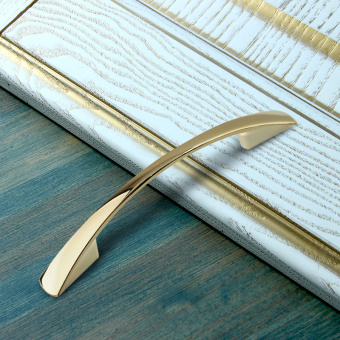 Ручка-скоба мебельная Trodos "ZY-7C Бабочка" 128мм сплав ЦАМ 45гр, золото, хедер