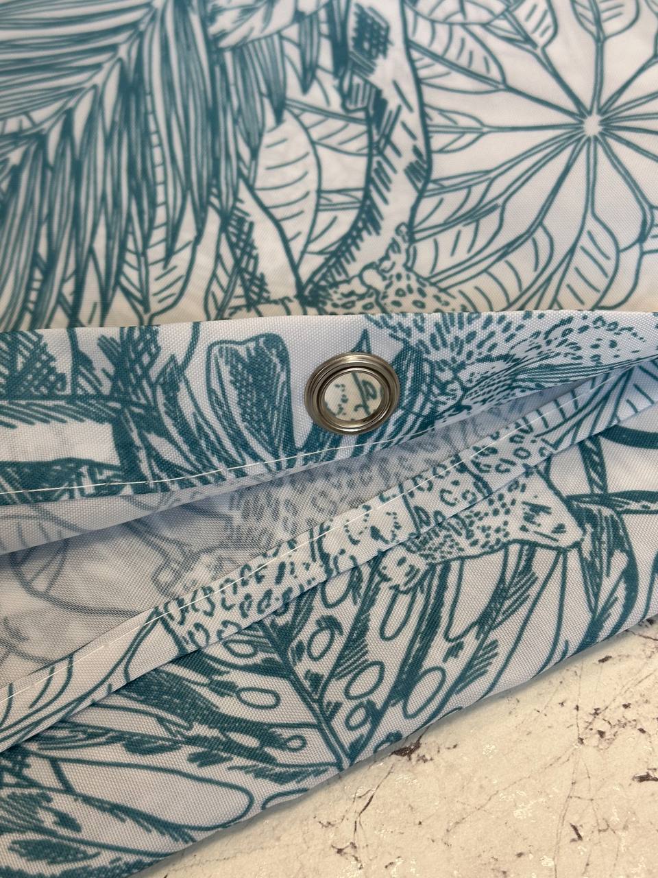 Штора для ванной Delphinium "Скарлет" полиэстер 180х180см, 12 колец, мультиколор