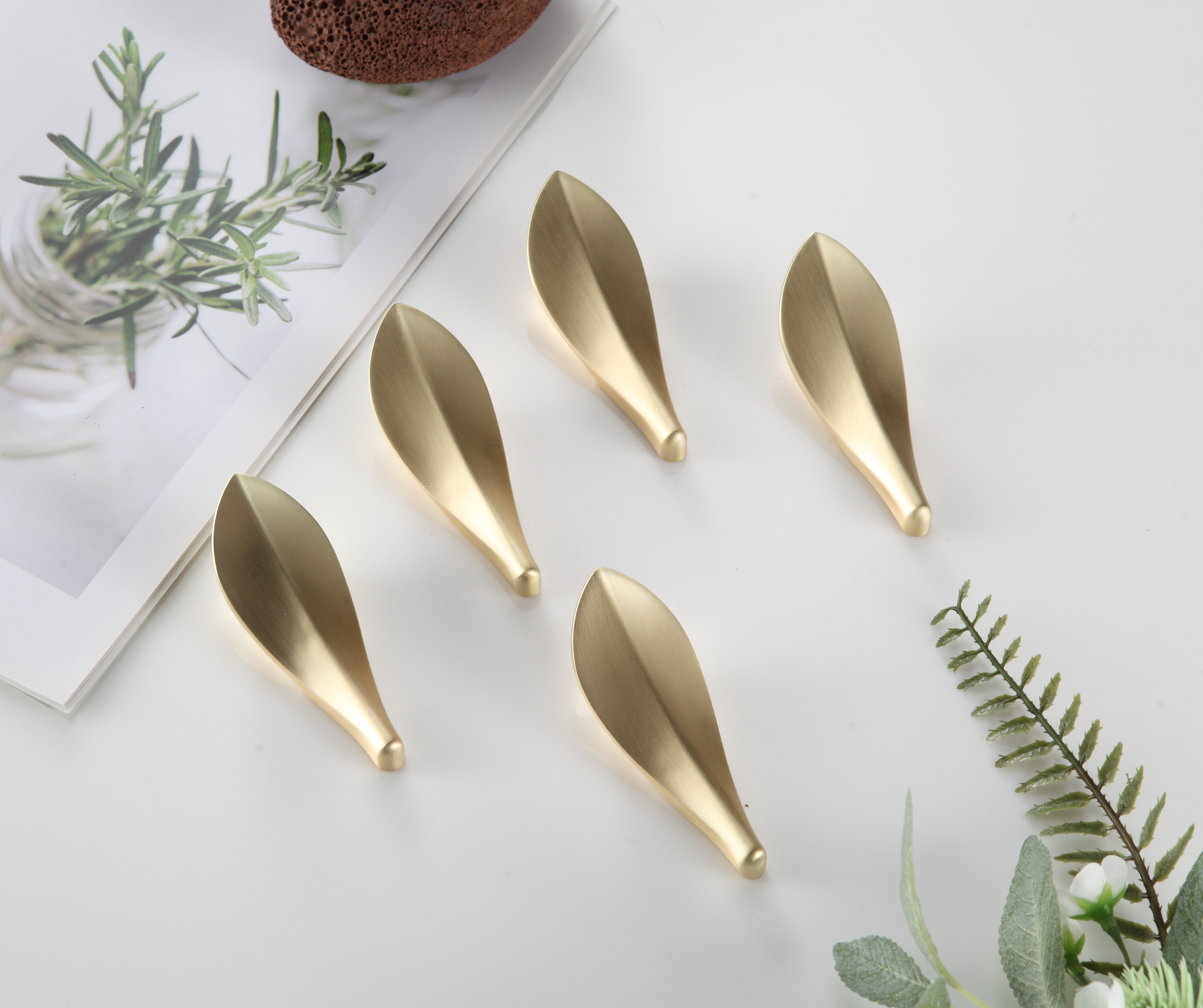 Набор крючков Zenfort "1031G" 5 шт, золото матовый