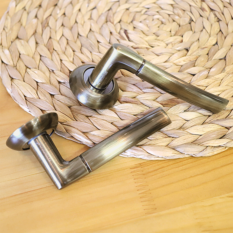 Ручка раздельная Trodos 537-08 AB бронза