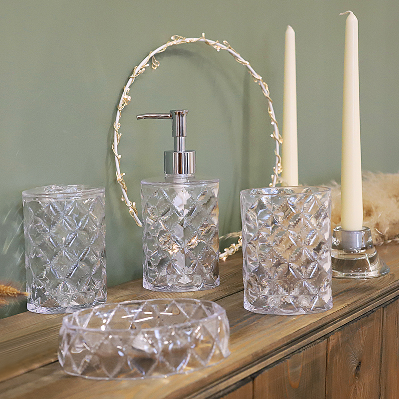 Дозатор для жидкого мыла Delphinium коллекция "Ice", пластик