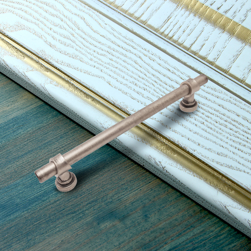 Ручка-скоба мебельная Trodos "DMZ-50039" 128мм сплав ЦАМ 202гр, античное серебро